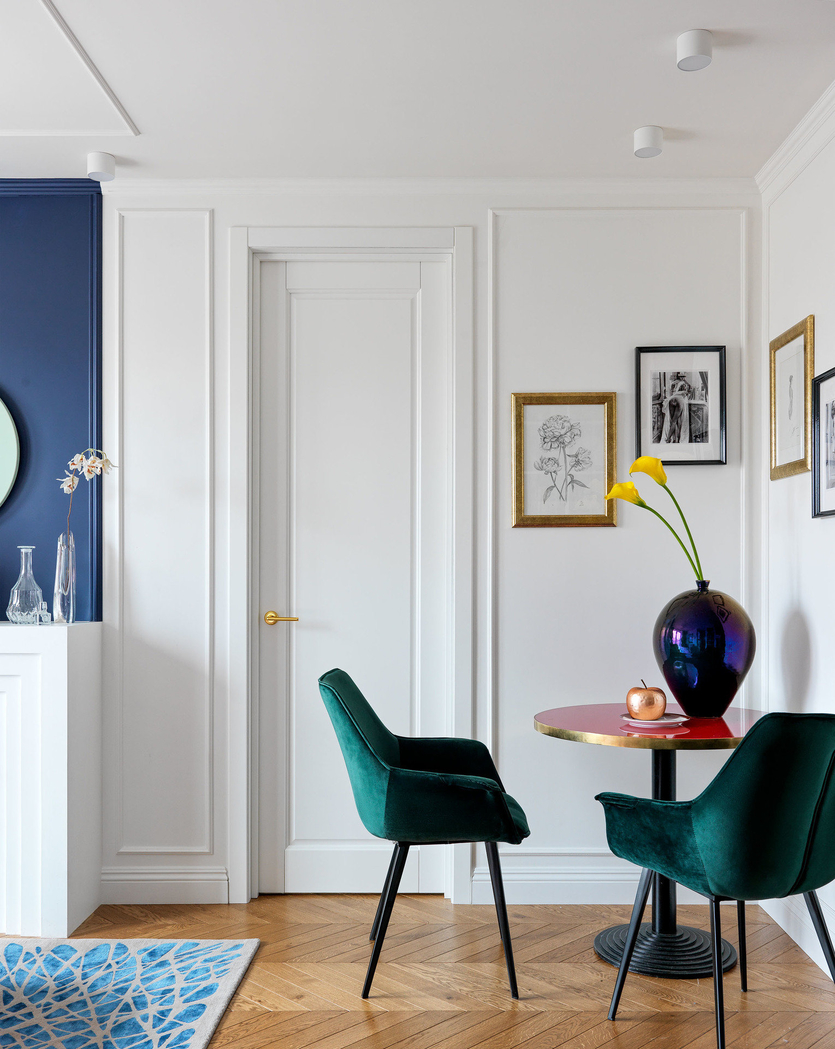 Белые двери в интерьере квартиры - удачные решения + реальные примеры