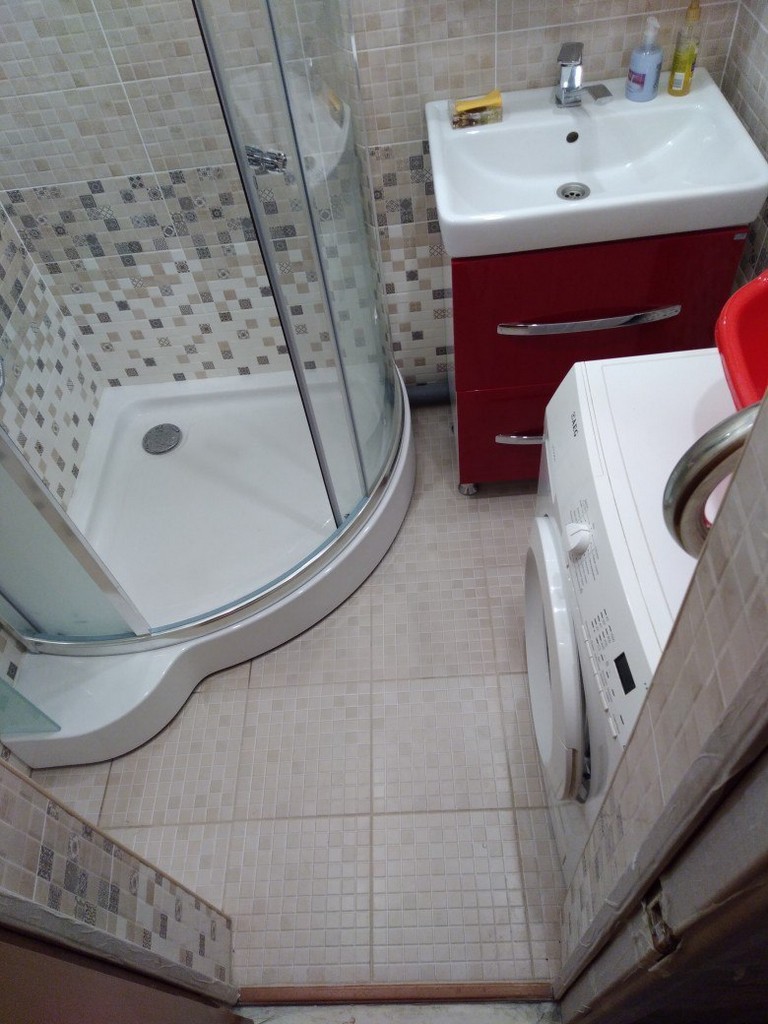 Душевая кабина в маленькой ванной в хрущевке — 29 идей