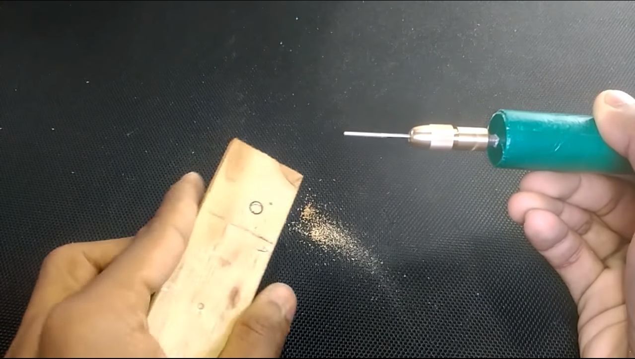 Как сделать лазерный и электрический гравер, мини дрель своими руками в домашних условиях