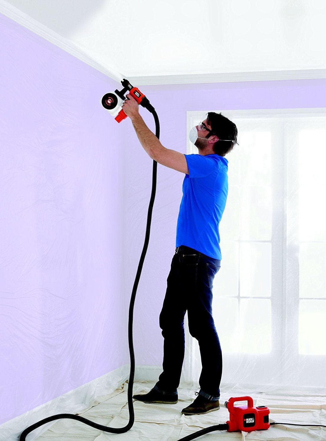 Покраска потолка водоэмульсионной краской с помощью краскопульта